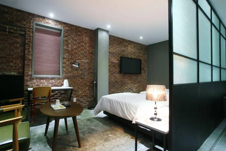 Valt Hotel
