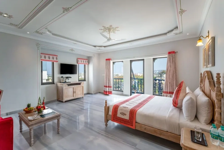 Royal room