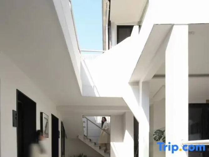 Suyan Designer B&B
