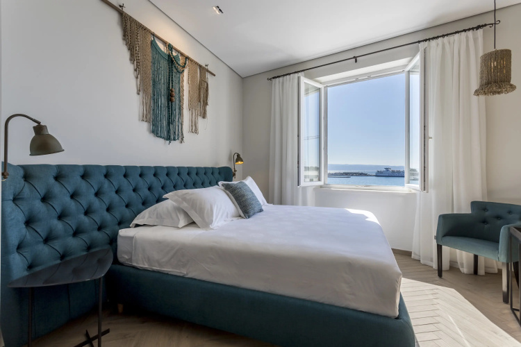Seaview Luxury Retreat