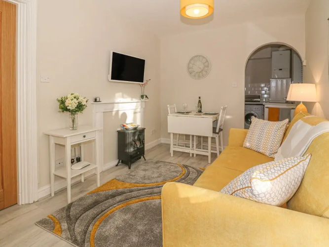 Holly Cottage