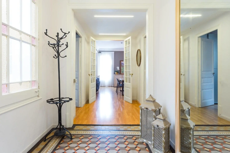 3 Bedrooms Apartment with balcony
