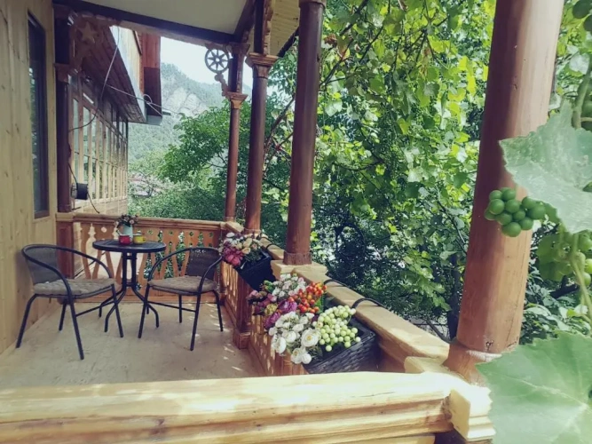 2 Bedrooms Cottage