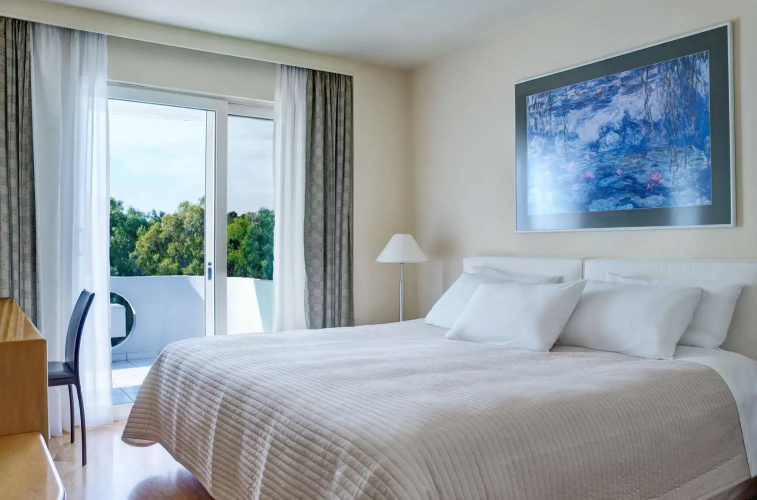 Blazer Suites Hotel