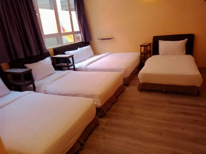 Standard Double room with street view
