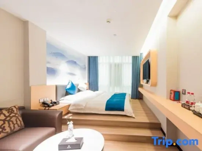 Standard Double room with river view