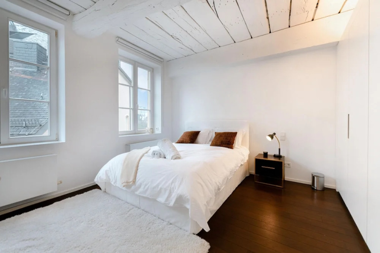 2BR Open Space Apt - City Center Gem