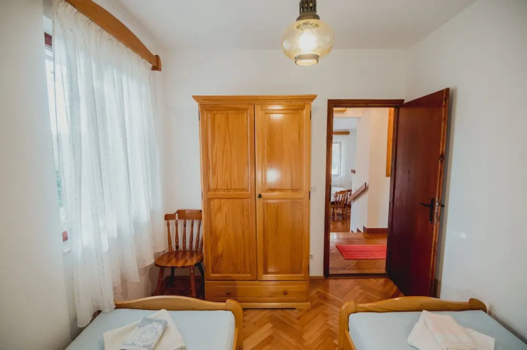 Apartments Antun