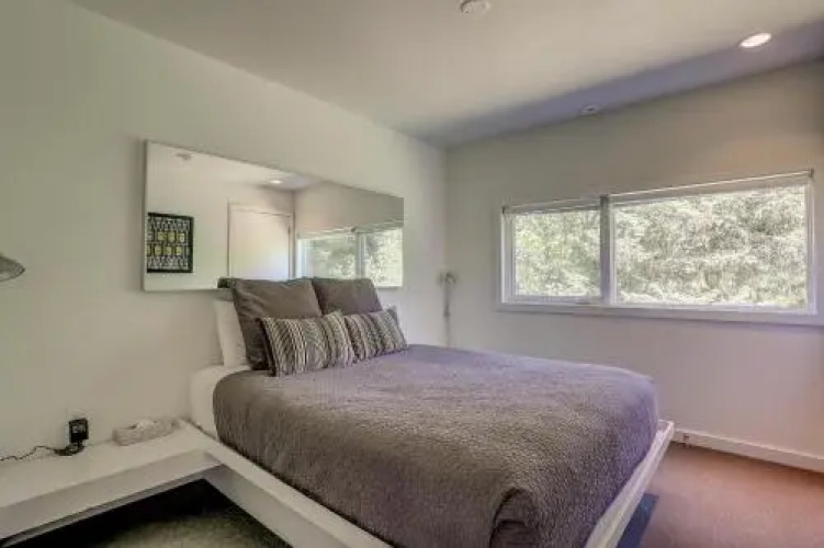 Neal Creek-River Vw-AC-2BR/1BA