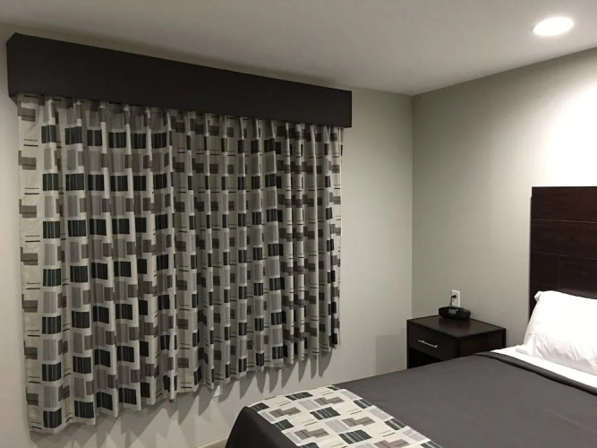 Budget Inn & Suites