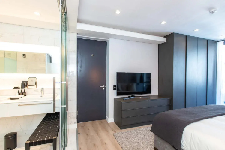 Bradway Apartments