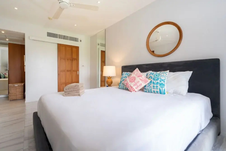 Laguna 2BR Apartment 2223 in Allamanda 2