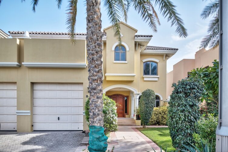 Dream Inn Dubai - Royal Palm Beach VillaOver view