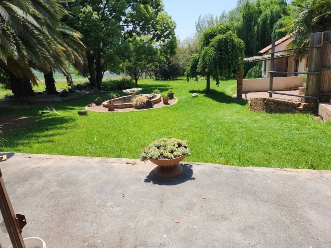 Standard Double room with garden view