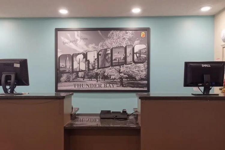 Super 8 by Wyndham Thunder Bay photo 10