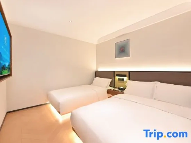 Deluxe Double Family room