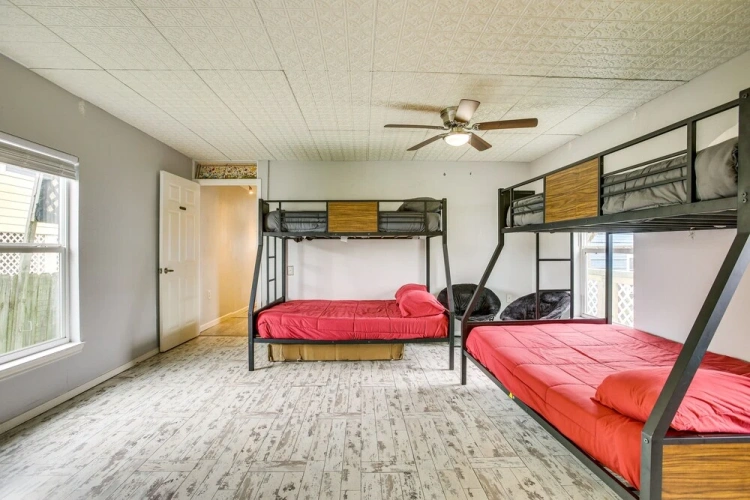 2 Bedrooms Cottage