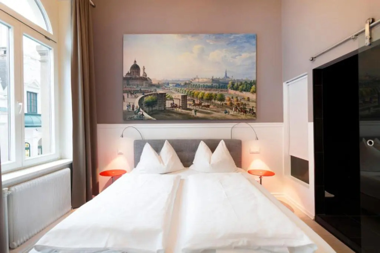 Hotel Columbia