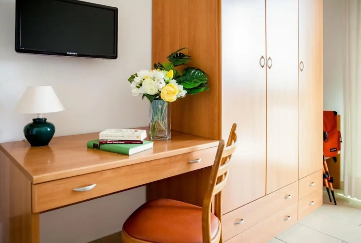 Standard Twin room with balcony and with sea view