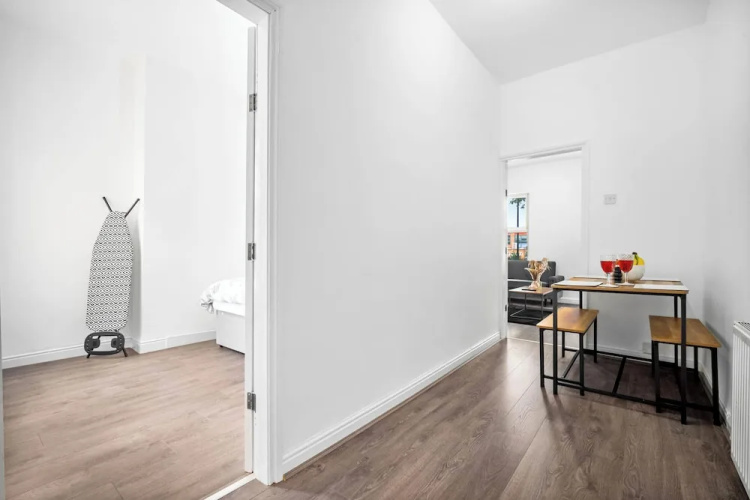 Apartment 1 Bedroom,sleeps6,parking