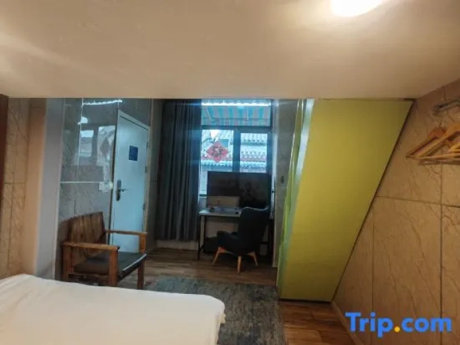 Deluxe Double Suite