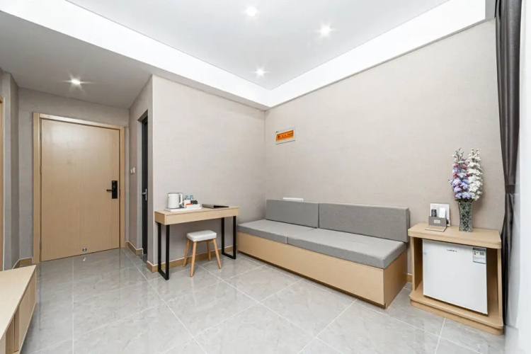Ark Hotel