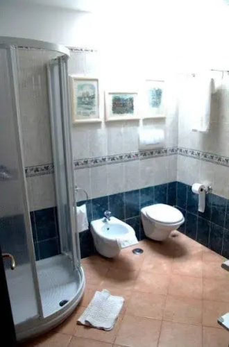 Crosti Apartments