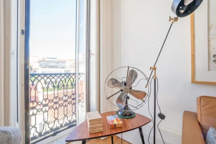 An Ecletic Apartment in Lisbon