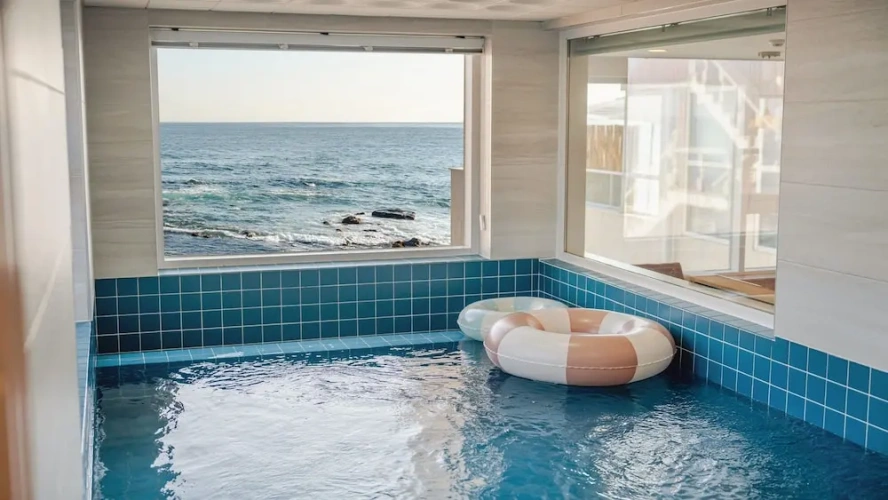 1 Bedroom Standard room with balcony and with ocean view