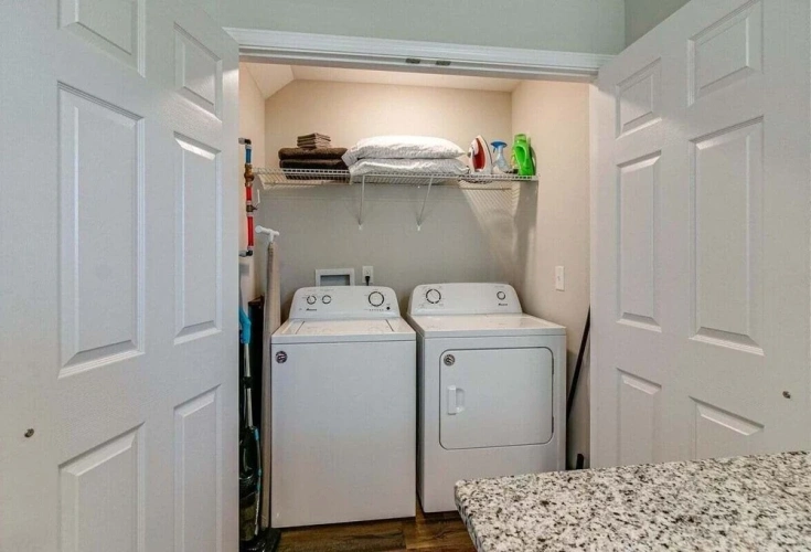 4 Bedrooms Cottage