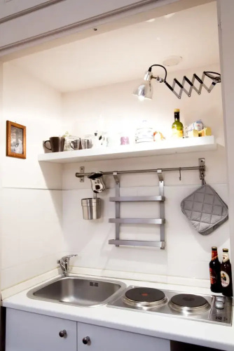 Spanish Steps Studio Apartment