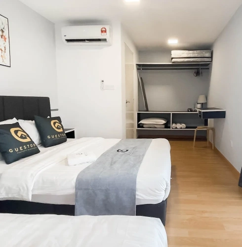 2 Bedrooms Apartment