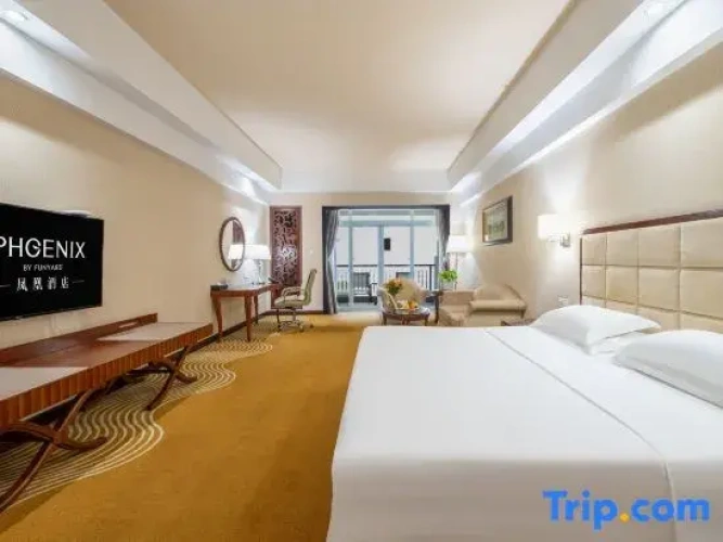 Deluxe Double room with balcony and with lake view
