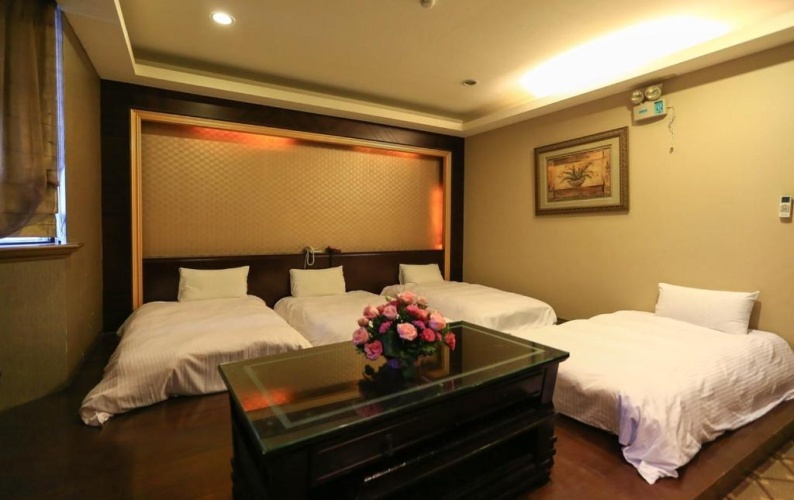 Standard Family room