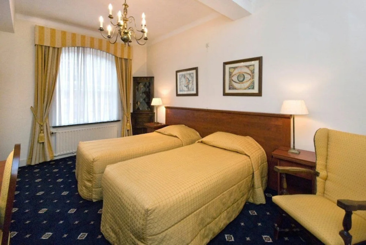 Hotel De Kroon