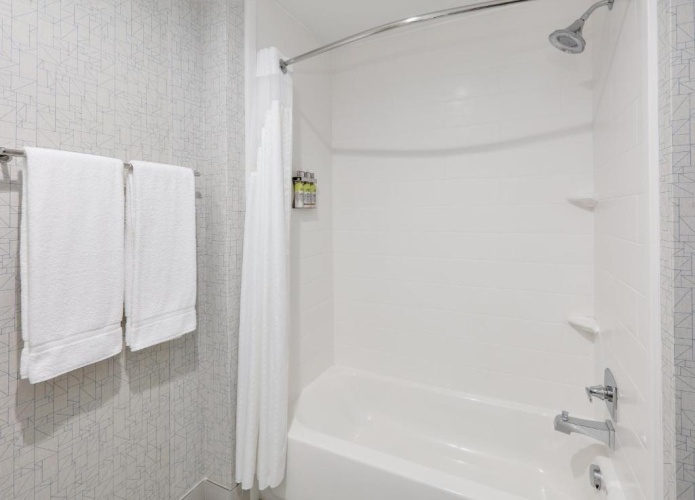 Quadruple Suite