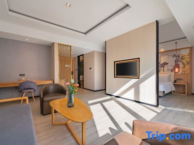 Double Suite