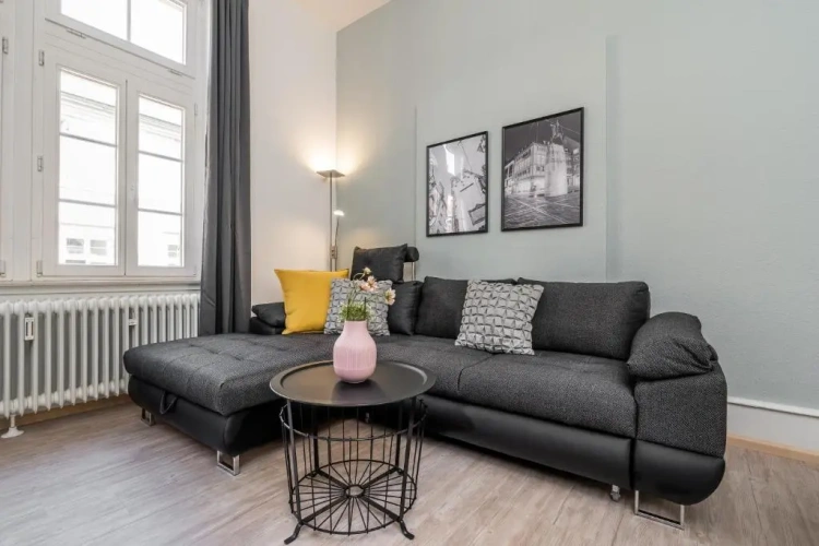 3 Bedrooms Apartment