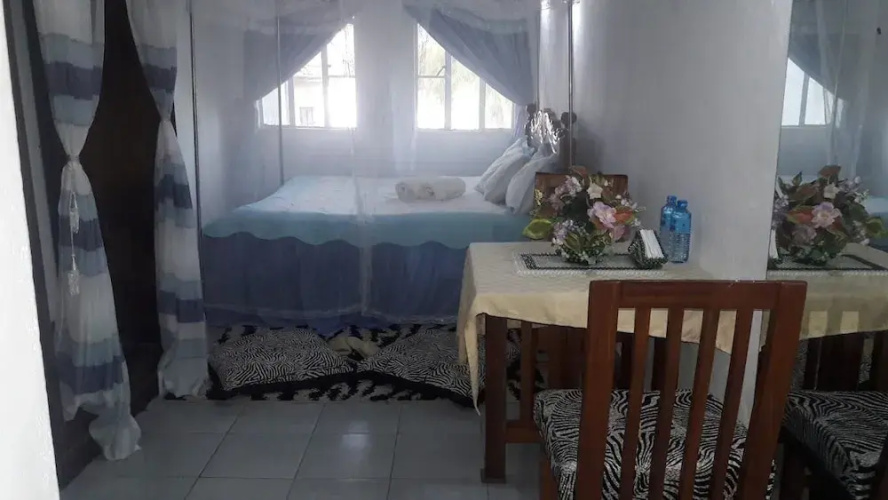 The White Resort Athiriver