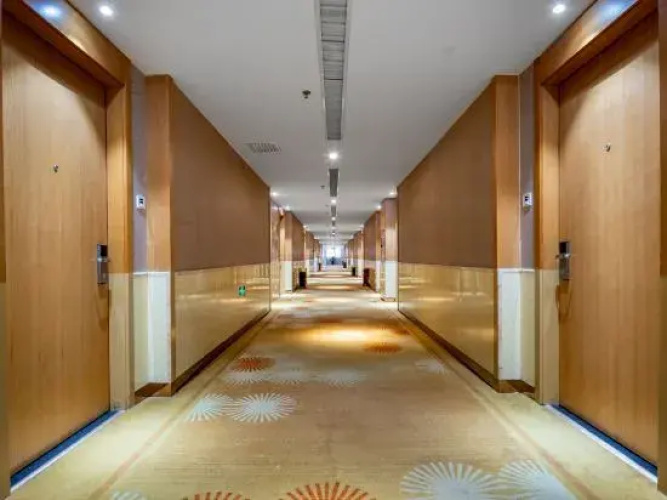 Hua Nian Hotel