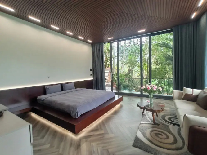 Lake House