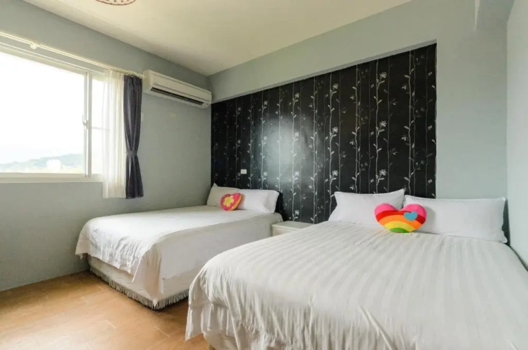 Standard Quadruple room with mountain view