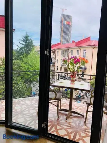 Eiffel Hotel