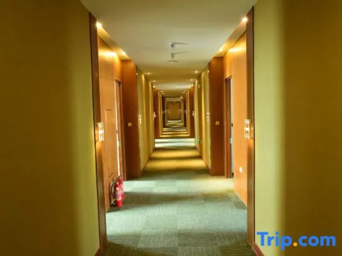 Huayan Boutique Hotel