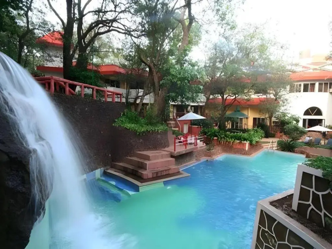 Horseland Hotel And Mountain Spa