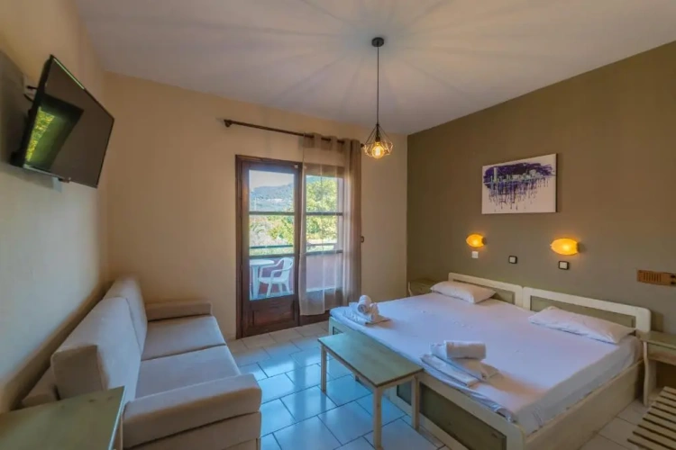 Superior Triple room