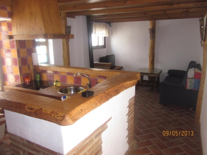 2 Bedrooms Cottage