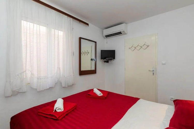 Rooms Edna