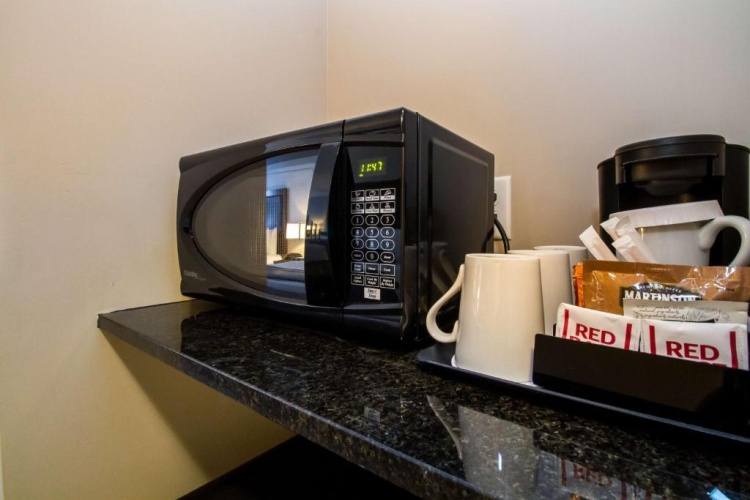 Best Western Plus Revelstoke photo 33