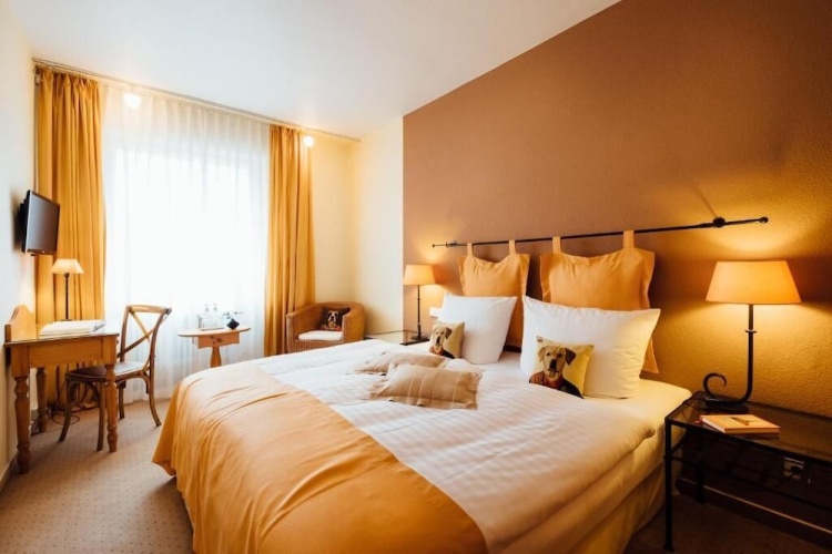 Classic Double room with city view